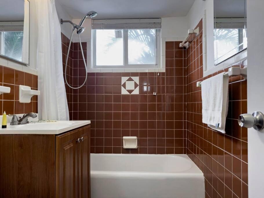 Hollywood Beach Family Pool Home エクステリア 写真
